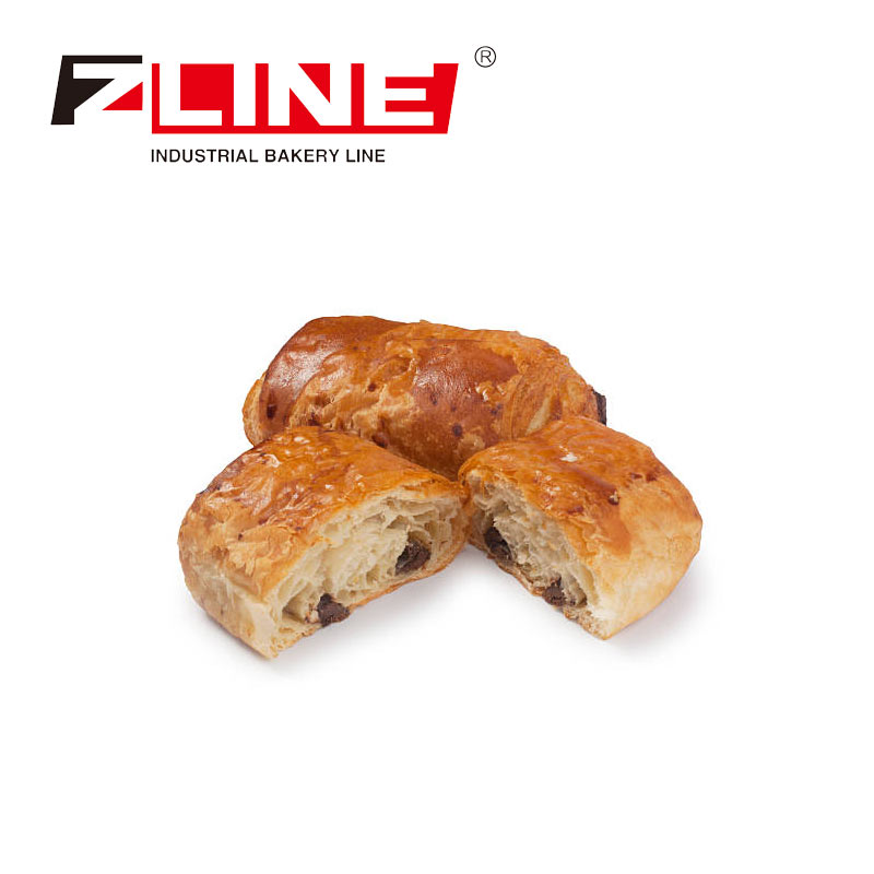 Comment ajouter différents ingrédients, tels que des raisins secs et des noix, dans la ligne de production automatique de pain de pâtisserie danoise